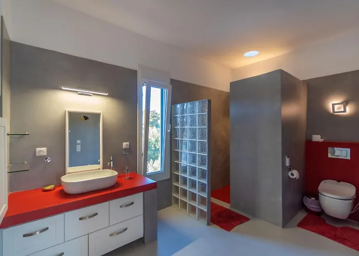 Agios Isidoros Villa