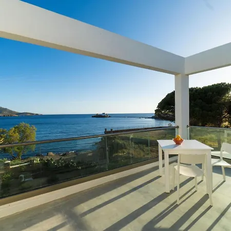 Villa Agios Isidoros *