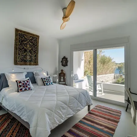 Agios Isidoros Vilă Gourna