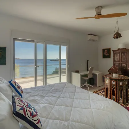 Agios Isidoros Vilă