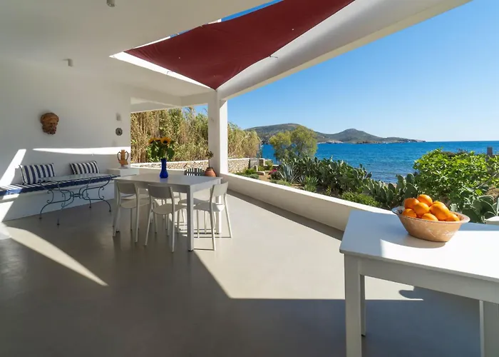 Vilă Agios Isidoros *