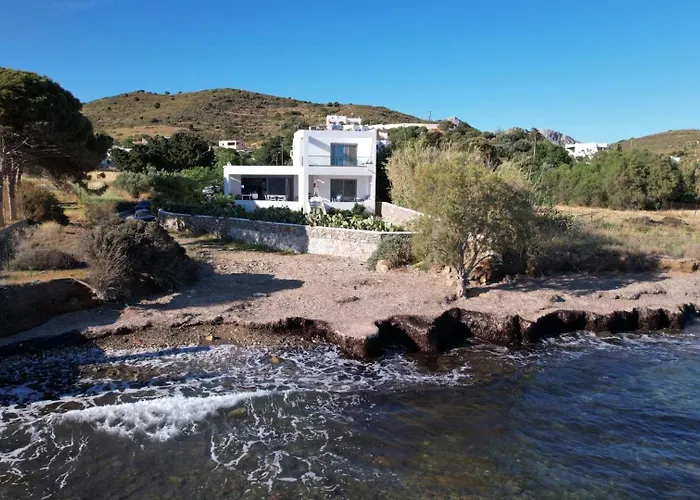 Villa Agios Isidoros *